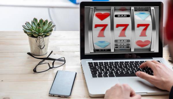 Understanding the Factors Behind migliori poker room Choices