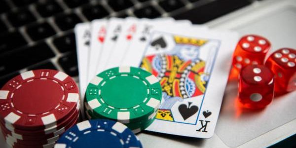 Reviewing Progressive Jackpot Choices through online casinos Singapore for Players