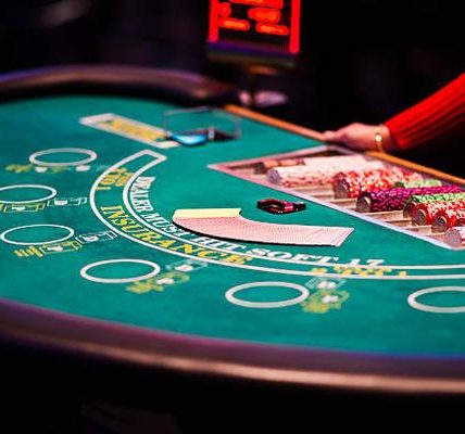 Explore Colorful Slot Reels through the best online casino Singapore for Gaming Enthusiasts