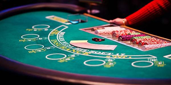 Explore Colorful Slot Reels through the best online casino Singapore for Gaming Enthusiasts