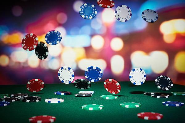 How Live Gaming Adds Variety to top online casinos